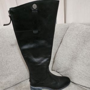 Women brand new boots